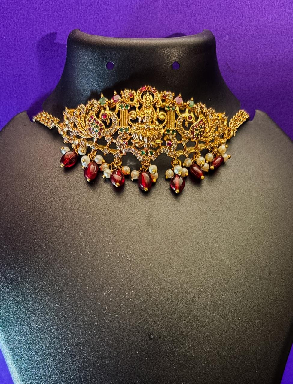 Traditional Kundan Necklace with Gold Plating