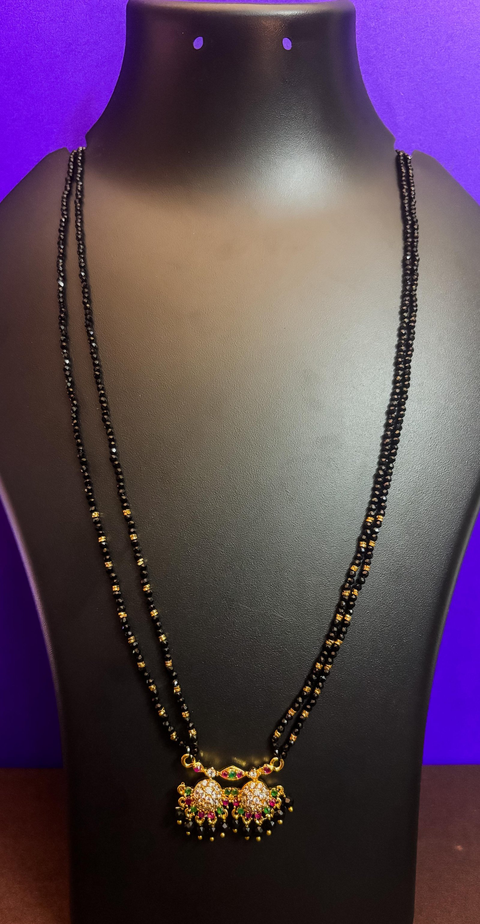 Kundan Black Beaded Necklace